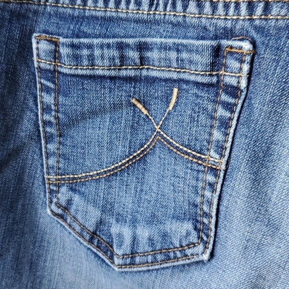 S. OLIVER BOOTCUT JEANS SIZE 10 MEDIUM WASH - Picture 6 of 6